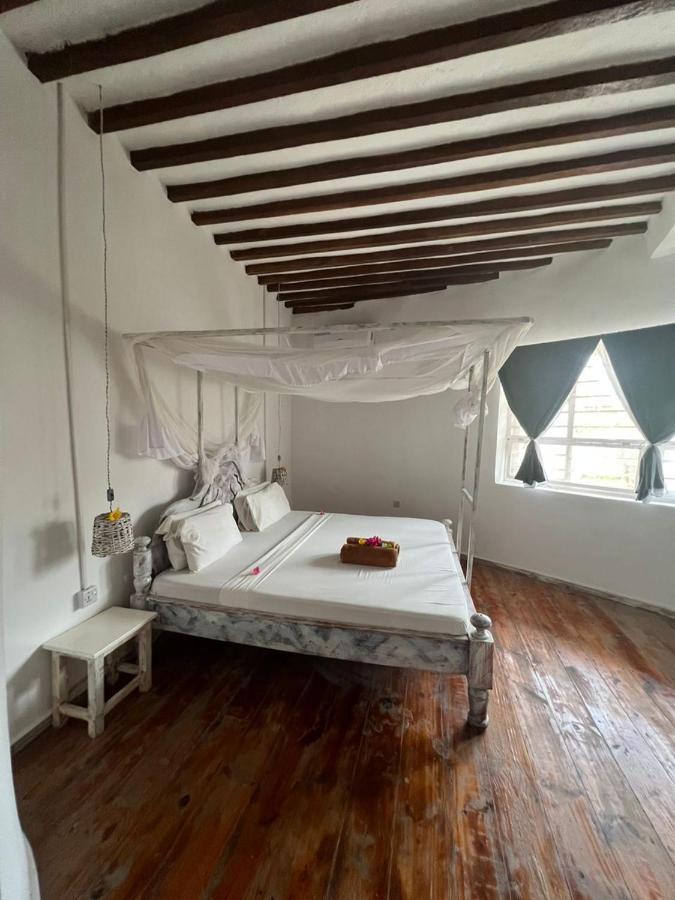 Duara Beach House Hotel Paje Bagian luar foto